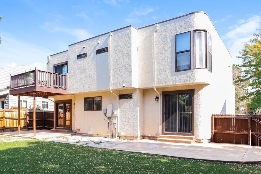 Building Photo - 13881 E Radcliff Pl
