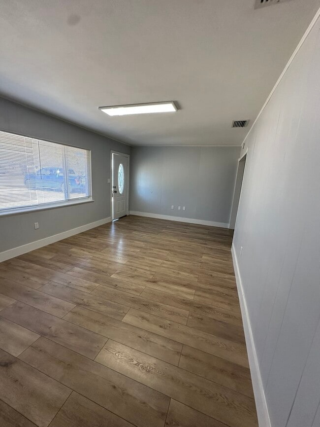 Building Photo - 1428 Morningside Dr