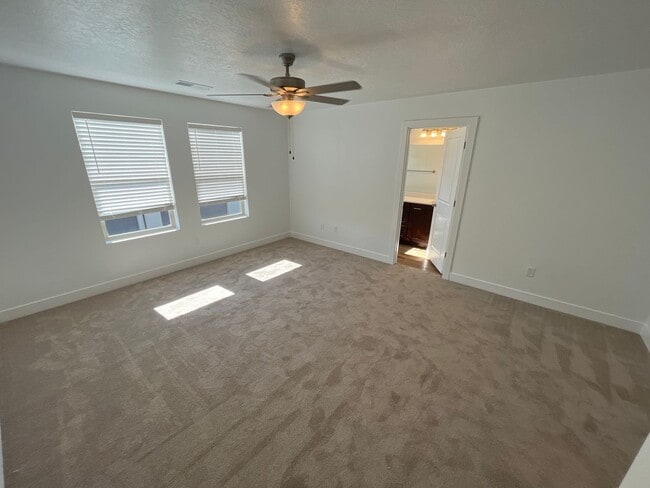 Building Photo - Arbor Park 2 Bed!!