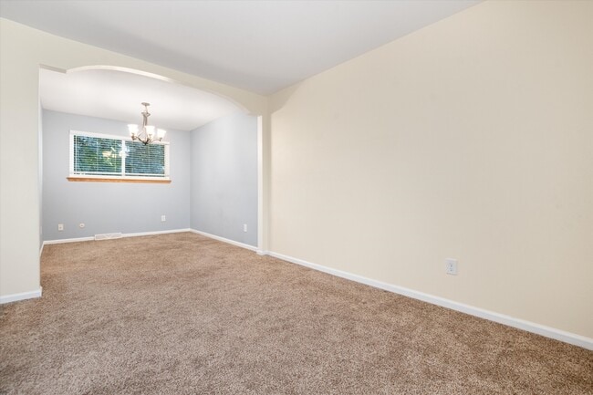 Building Photo - 13123 Spica Dr