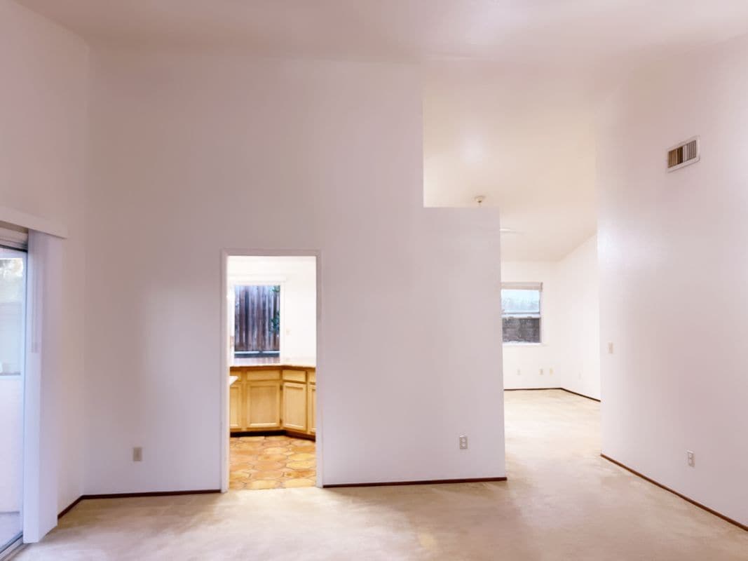 Building Photo - 5920 Laguna Ranch Cir