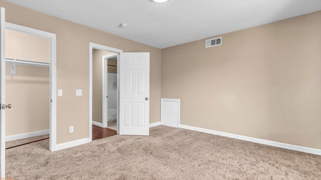 Building Photo - 37523 Durwent Dr