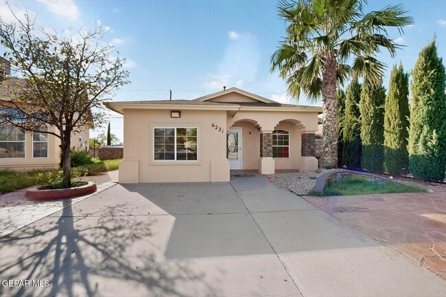 Primary Photo - 6221 Patria St