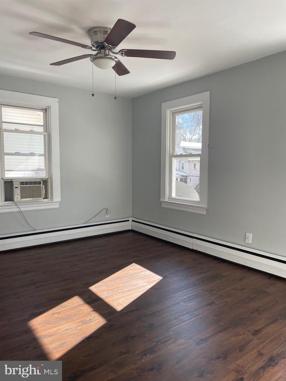 Building Photo - 115 Oakland Ave