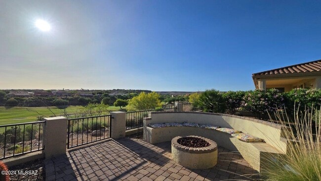 Building Photo - 37796 S Golf Course Dr