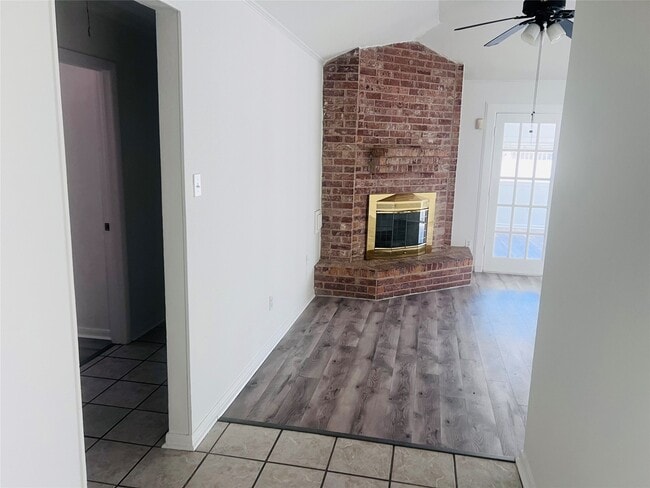 Building Photo - 3907 Windmill St