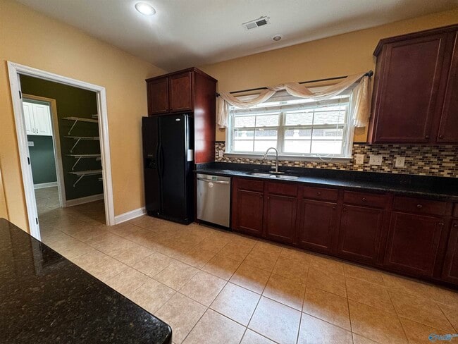 Building Photo - 2532 SW Oxmoor Blvd