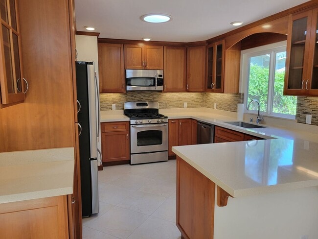 Building Photo - Single level 3 bedroom home in Glorietta N...