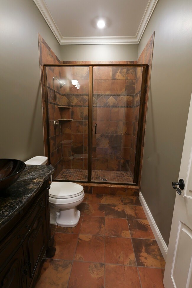 Building Photo - 9020 Whisperinghill Dr