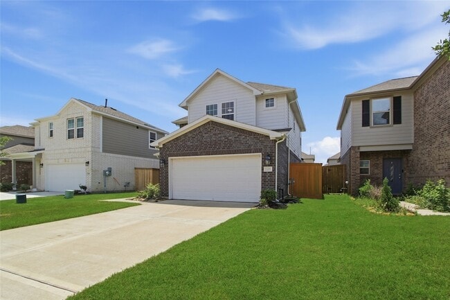 Building Photo - 13201 Leisure Cove Dr