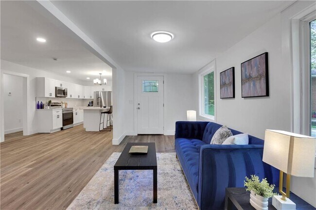 Building Photo - 2466 Old Hapeville Rd SW