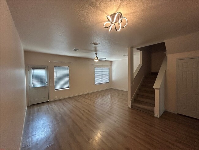 Building Photo - 23831 Pebworth Pl