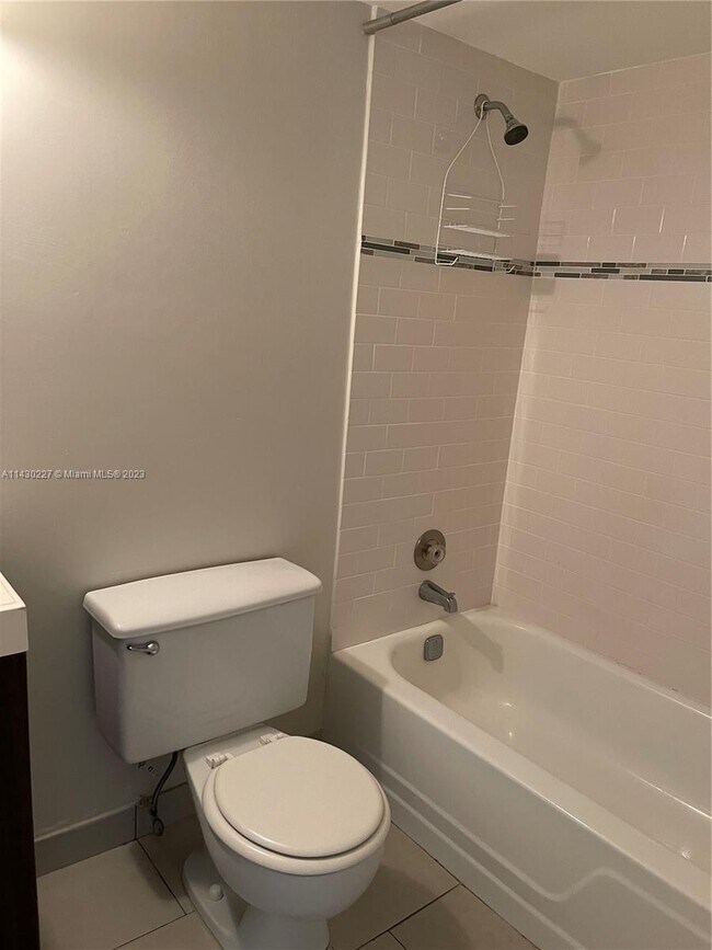 Building Photo - 8285 Sunrise Lakes Blvd