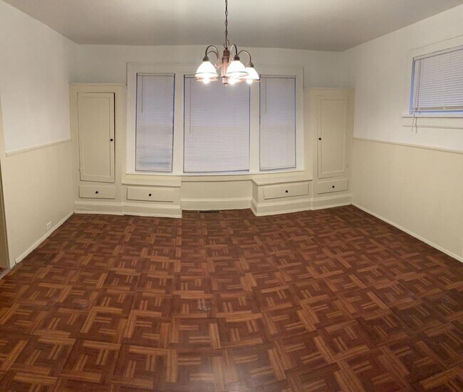 Building Photo - 4805 E. 84th Street