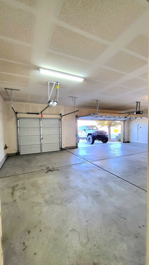 Building Photo - MAYFIELD RANCH ESTATES - N. Mayfield Ranch...