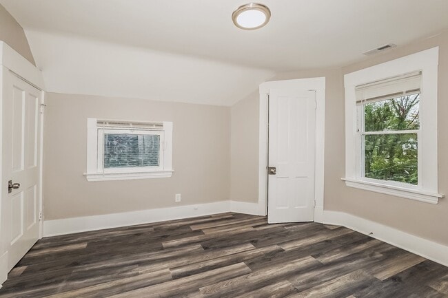 Building Photo - 15412 Ridpath Ave