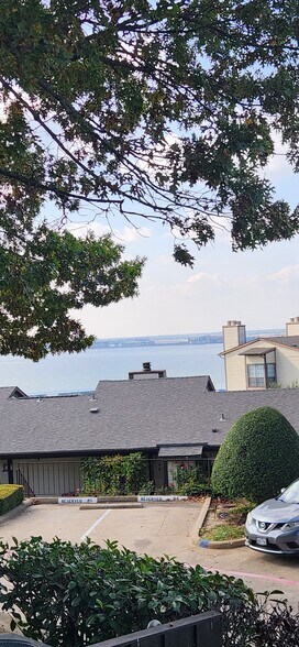 Primary Photo - 103 Henry M Chandler Dr