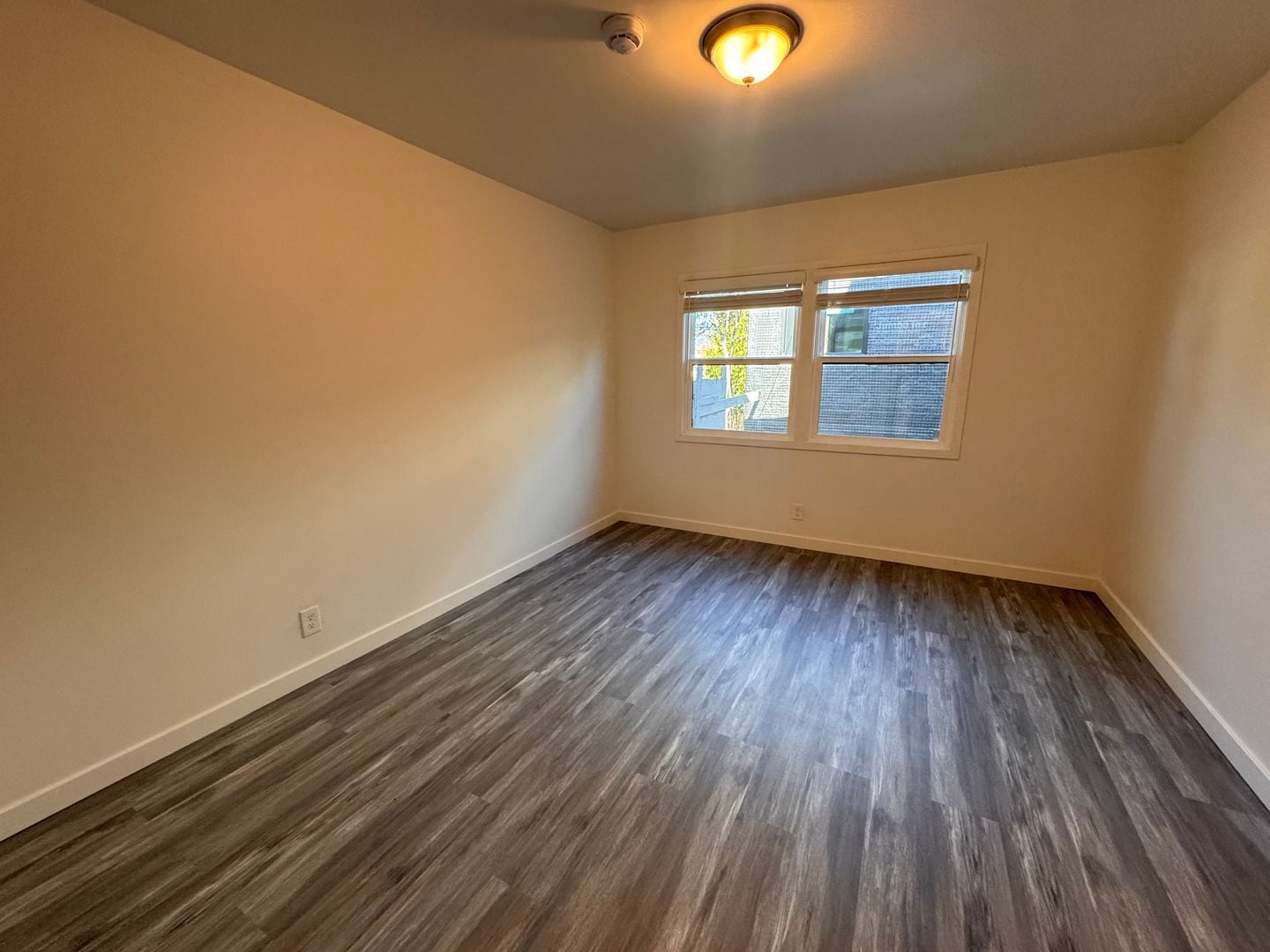 Building Photo - 456 N Westmoreland Ave