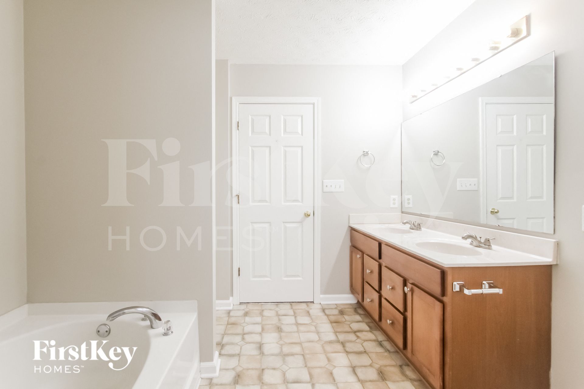 Building Photo - 8051 Little River Ln