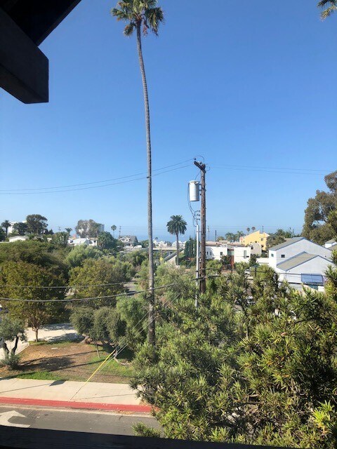 Building Photo - 2541 6th St