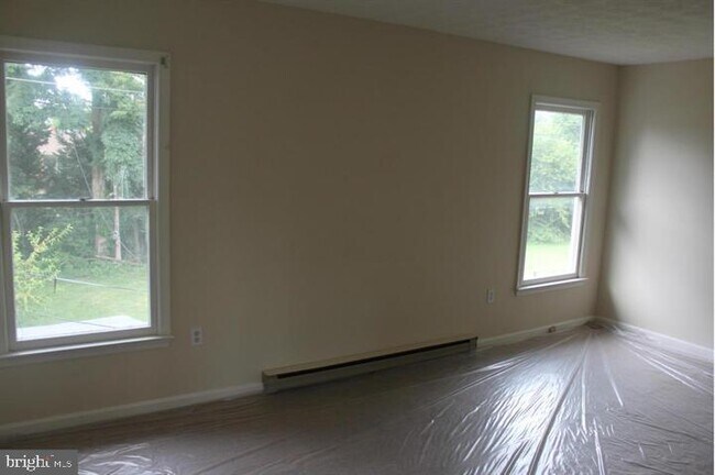 Building Photo - 414 Cornwallis Ct