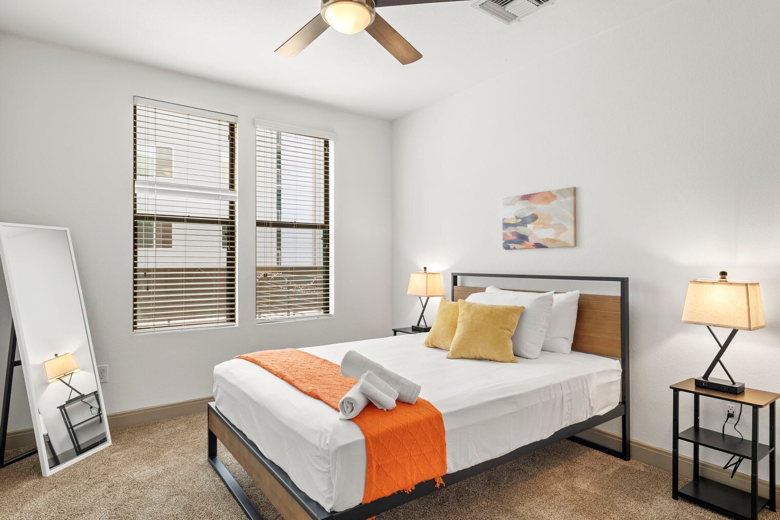 Building Photo - 555 N College Ave