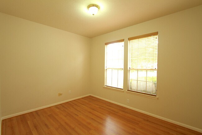 Building Photo - 4430 Waverly Canyon Ln