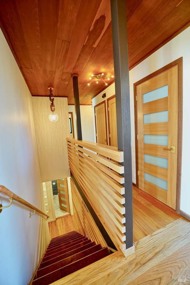 Building Photo - 119 Cloud View Rd