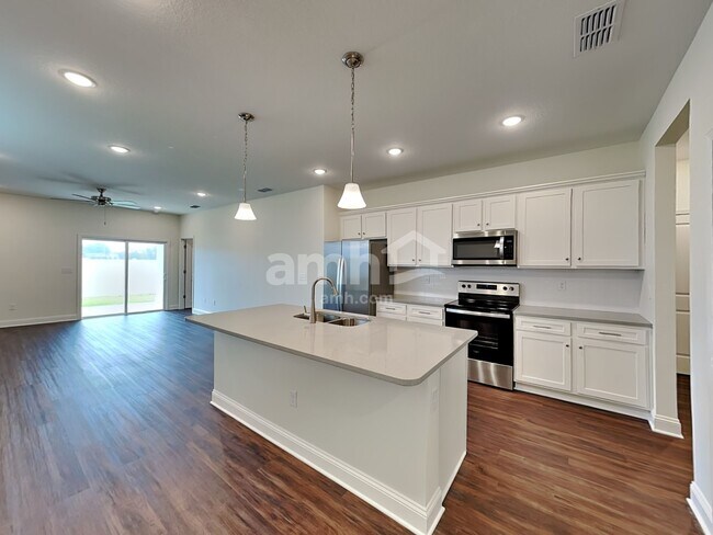 Building Photo - 42 Elcano Ln