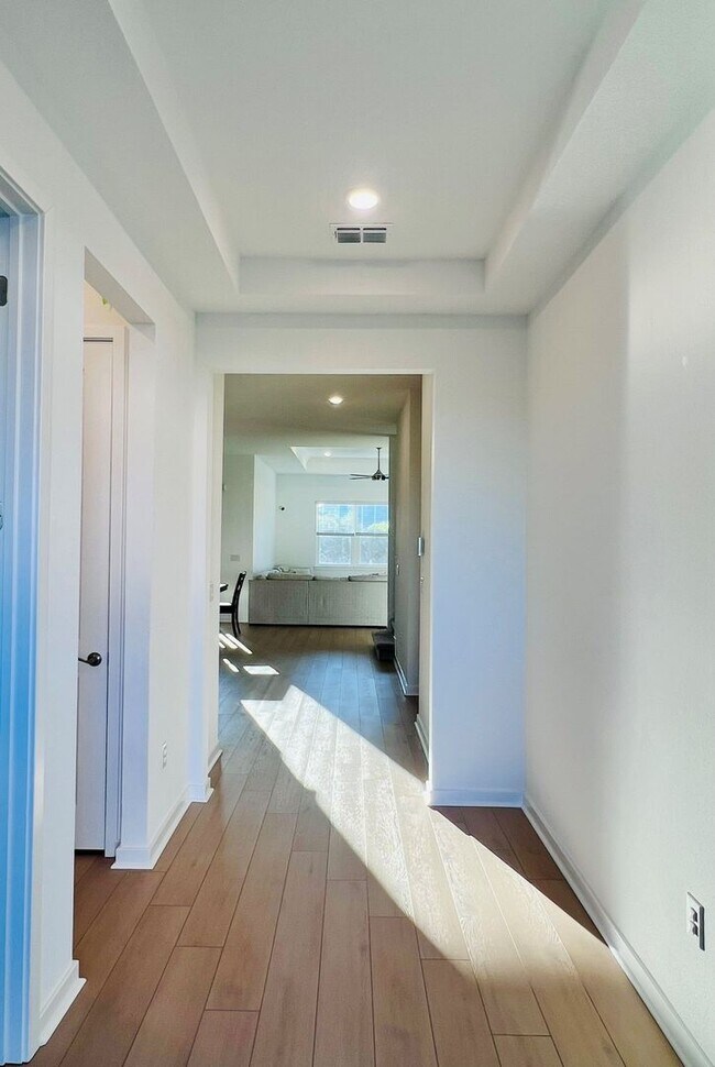 Building Photo - 4 Bedroom, 2.5 bathroom, Apollo Beach, newly built in 2025 ...