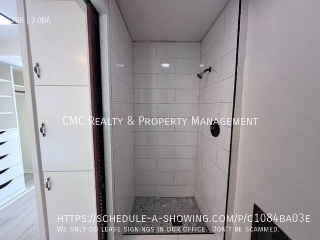 Building Photo - 5400 E The Toledo