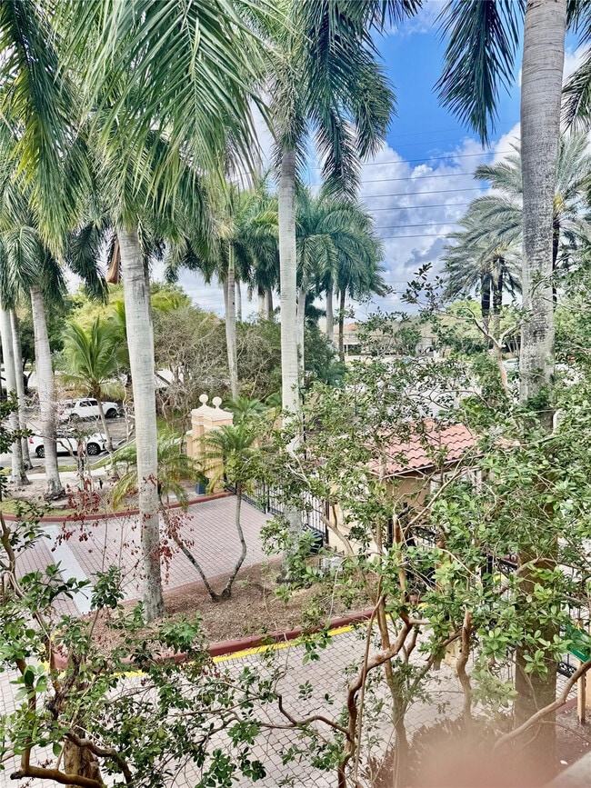 Building Photo - 4856 N State Rd 7