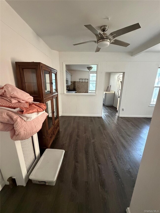 Building Photo - 4529 Carpenter Ave