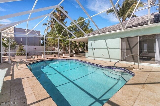 Building Photo - 1145 Jardin Dr