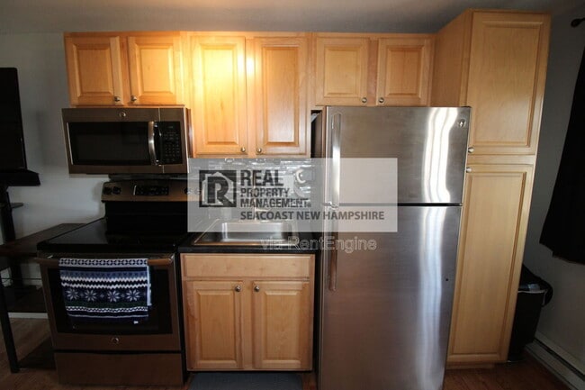 Building Photo - 93 Henry Law Ave