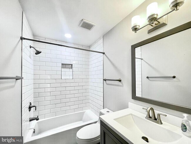 Building Photo - 6908 Sandra Marie Cir