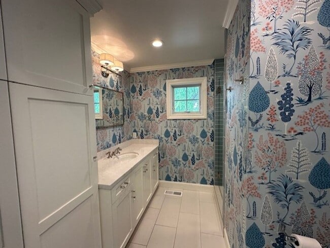 Building Photo - Pristine Monte Sereno! Awesome Back House ...
