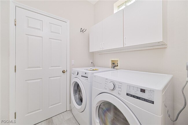 Building Photo - 10740 Bahia Terrado Cir