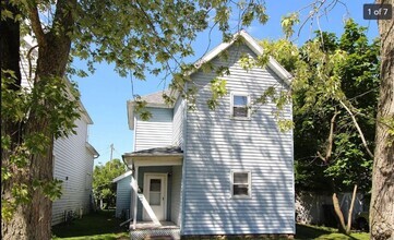 Building Photo - 1714 W Adams St