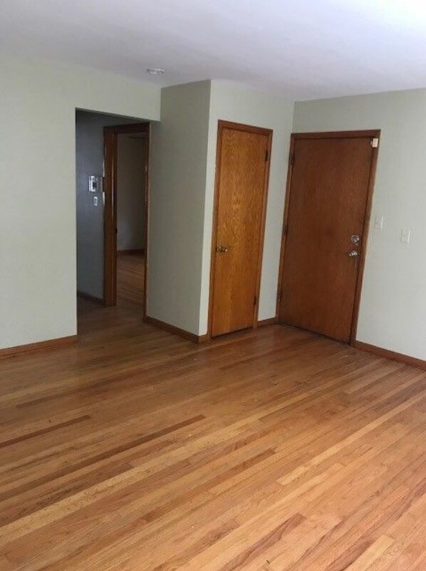 Building Photo - 2328 N Lawndale Ave