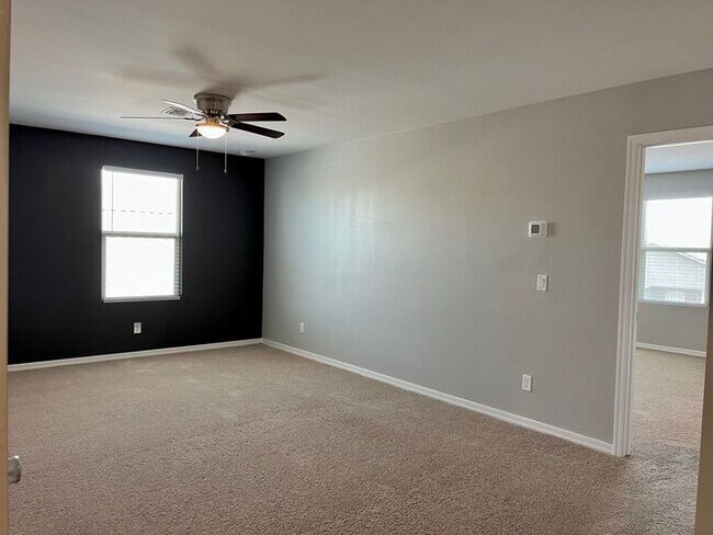Building Photo - Home in Litchfield Park at Canyon Views! 5bd 3ba! Mountain Views!