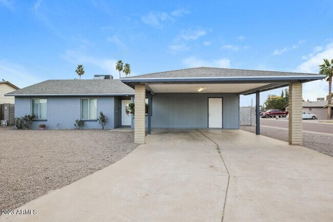 Primary Photo - 9601 N 55th Dr