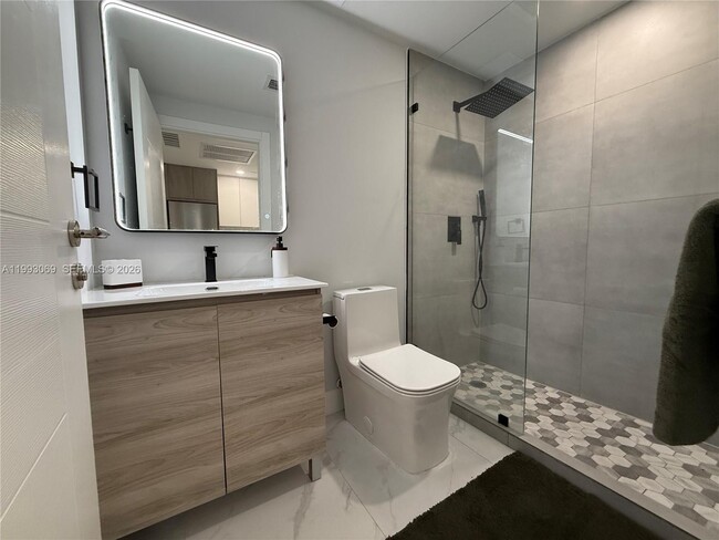 Building Photo - 944 Jefferson Ave