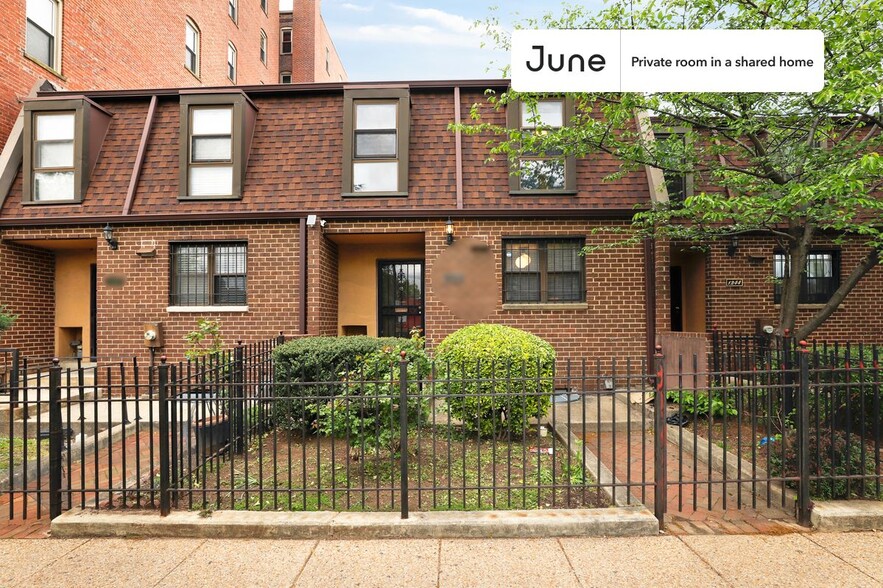 Building Photo - Room in Shared 5 bed/2 bath home in Logan Circle