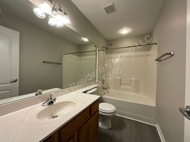 Building Photo - 1606 Termini Dr