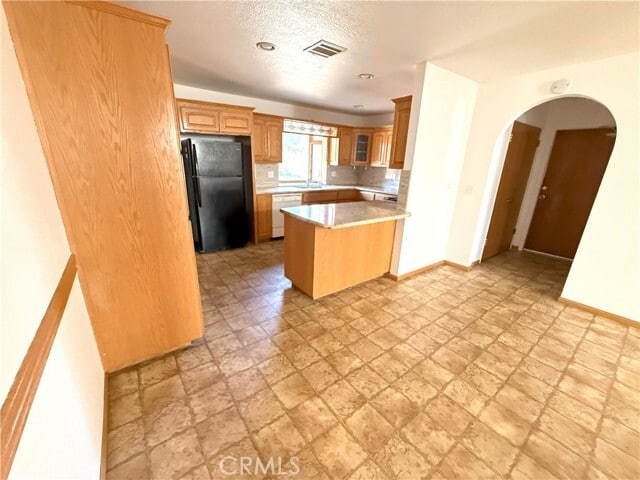 Building Photo - 608 Juanita Ave