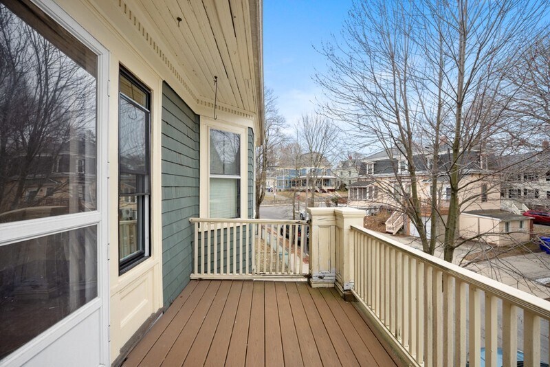 Building Photo - 16 Penhallow St