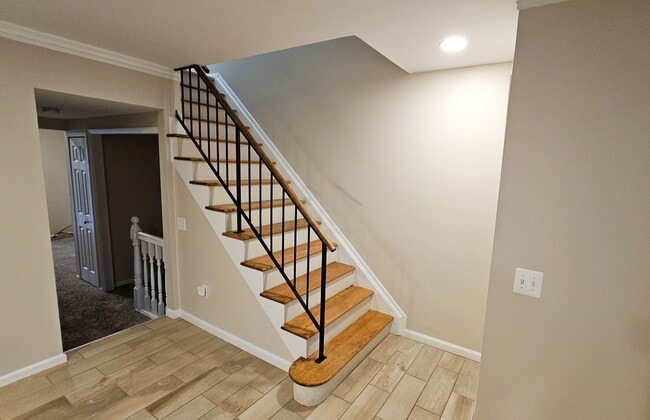 Building Photo - 19707 Hayes Ct