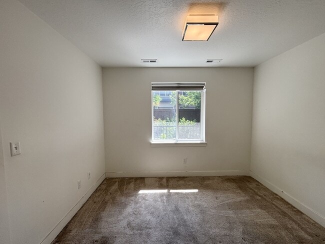 Building Photo - 3883 Komenda Ct