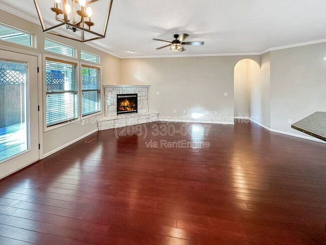 Building Photo - 9259 W Olivia St